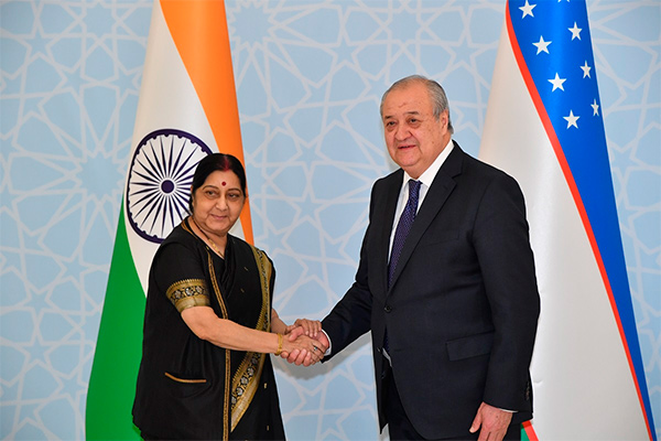 Uzbekistan and India discuss key issues of bilateral and regional agenda