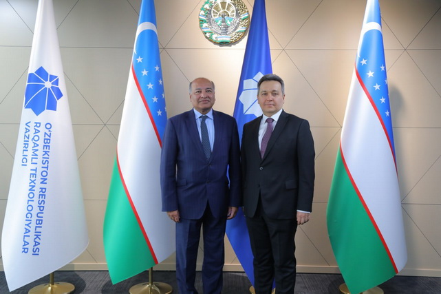 Sherzod Shermatov and Suma Chakrabarti discuss key ICT development tasks in Uzbekistan