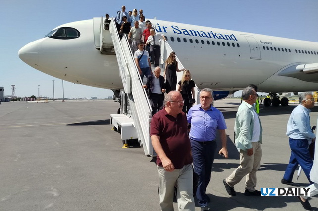 В Узбекистан в 2025 году приезжало больше мужчин, чем женщин