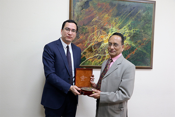 Мининфоком привлекает индийского эксперта для создания технопарка в Ташкенте