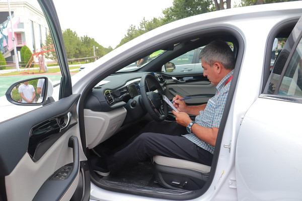 UzAuto совместно с BYD начали изучение предпочтений потребителей Узбекистана