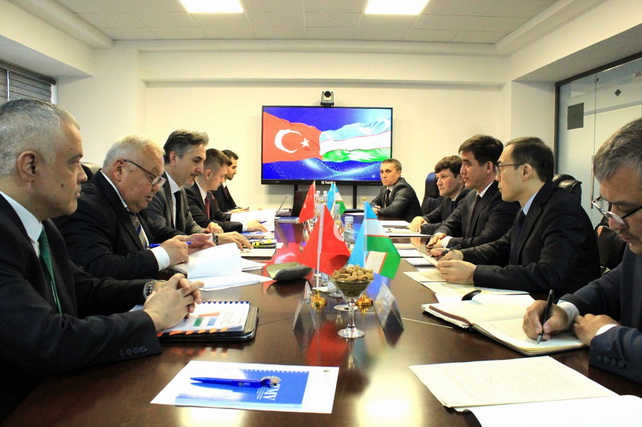 Узбекистан и Турция обсуждают совместное пенсионное обеспечение