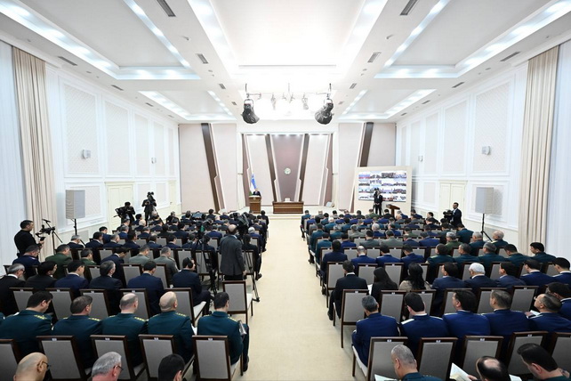 Мирзиёев поручил реформировать правоохранительные органы Ташкента и создать «столичный образец» безопасной среды