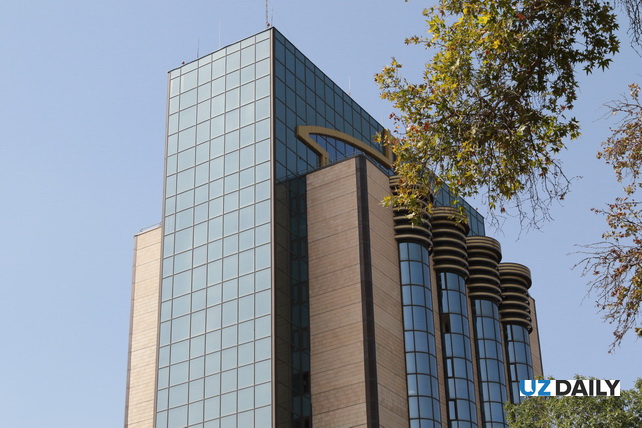 ЦБ предложил снизить порог операций без счёта до 175 млн. сумов