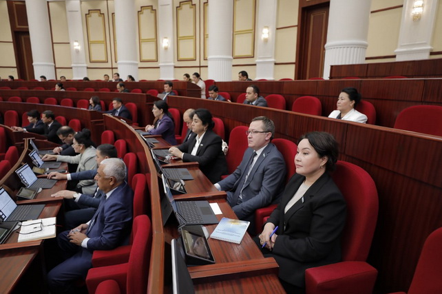 В Узбекистане принят закон о контроле за строительной сферой