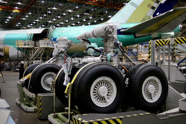 Boeing и «Uzbekistan Airways» объявили соглашении по программе ремонта и замены шасси для самолетов Boeing-787 Dreamliner