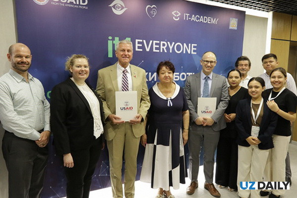 The second phase of the Central Asian project "IT4Everyone – IT skills for the hearing impaired" kicks off