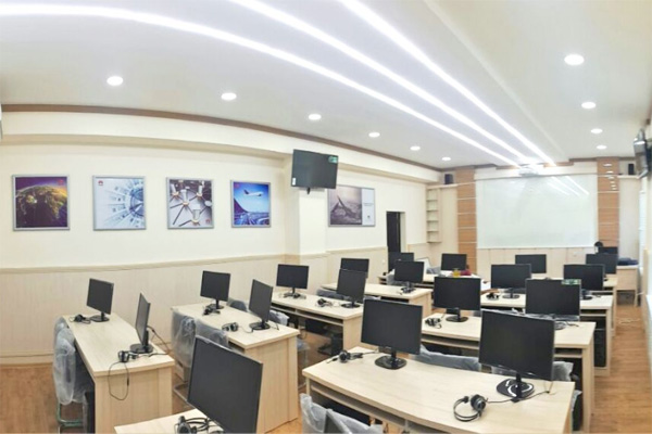 Huawei запускает научно-образовательный проект HAINA в Узбекистане