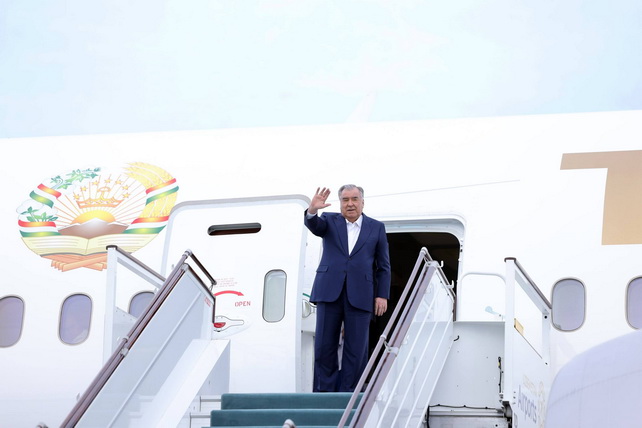 Завершился государственный визит Президента Таджикистана в Узбекистан