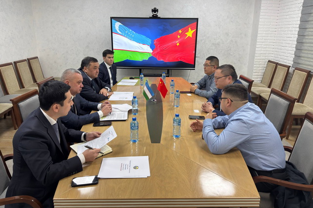 Узбекистан и Envision обсудили проект технопарка Нурабад