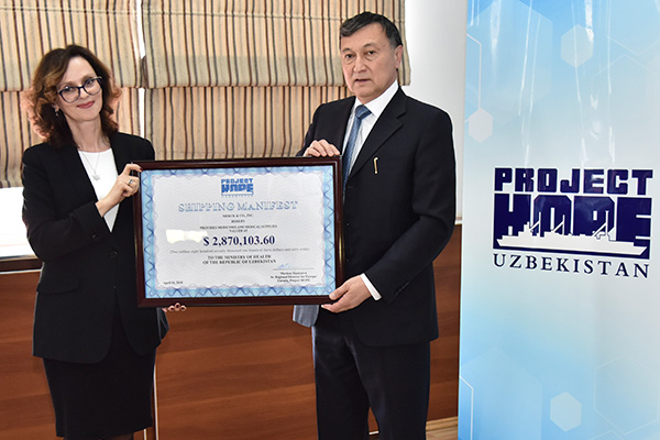 Project HOPE и Merck Sharp & Dohme доставили онкологический препарат в Узбекистан