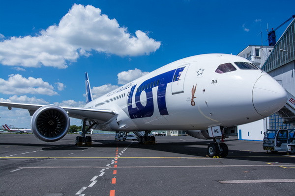 LOT Polish Airlines c 13 марта открывает прямые авиарейсы между Ташкентом и Варшавой