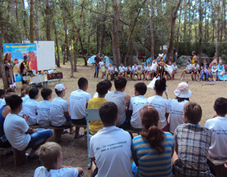 Uzbek culture presented at youth camp in Russia