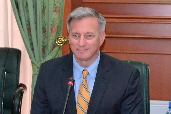 Uzbek FM holds meeting with US Ambassador-at-Large