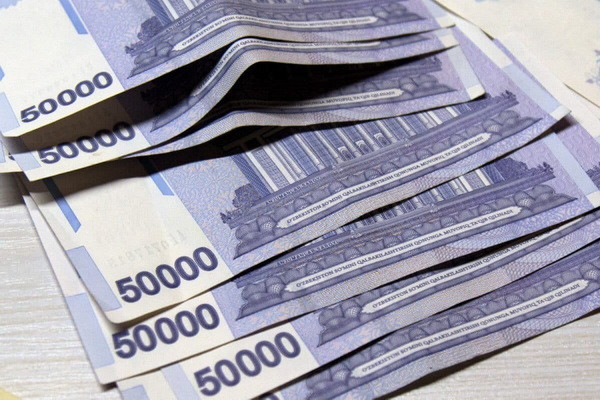 Банки могут обязать увеличить уставный капитал до 500 млрд. сумов