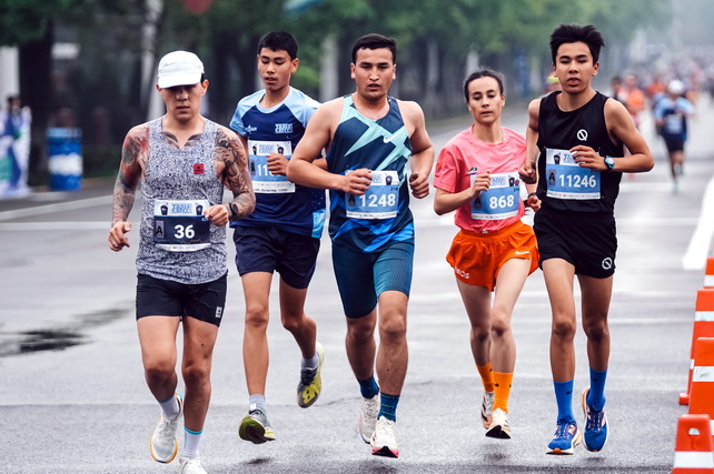 В Ташкенте прошёл VIII Международный марафон с участием более 23 тысяч человек