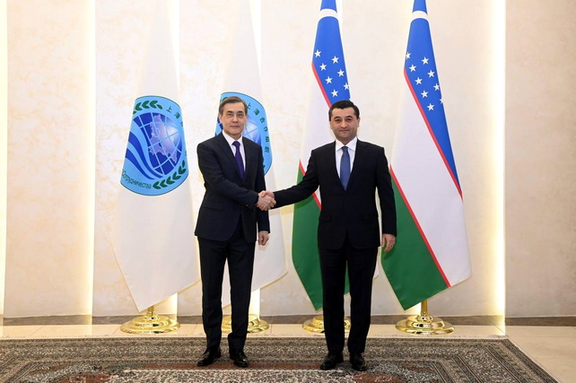 Tashqi ishlar vaziri SHHT Bosh kotibi bilan uchrashuv o‘tkazdi
