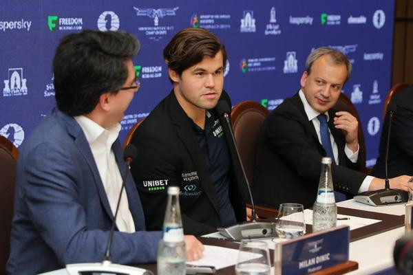 Магнус Карлсен второй год подряд выиграл чемпионат мира по блицу