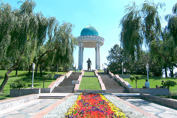 Аллея Литераторов будет открыта в Национальном парке