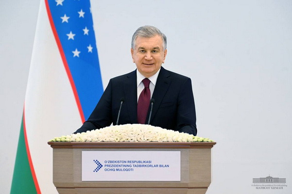 Давлат раҳбари тадбиркорликни ривожлантириш бўйича муҳим ташаббусларни илгари сурди