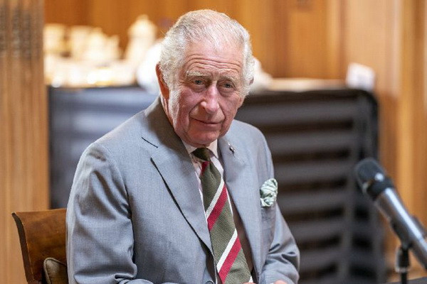 Карл III официально провозглашен королем Британии