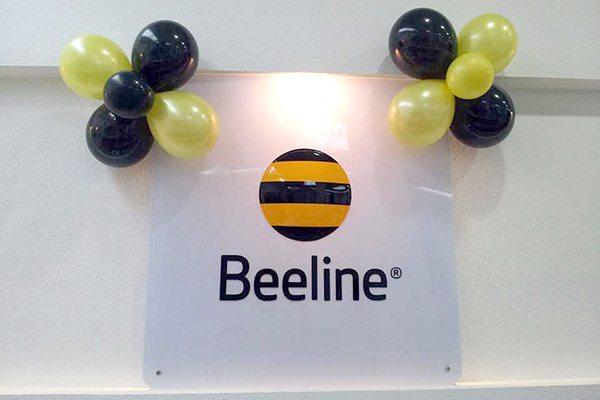 В Намангане открылись два новых офиса Beeline