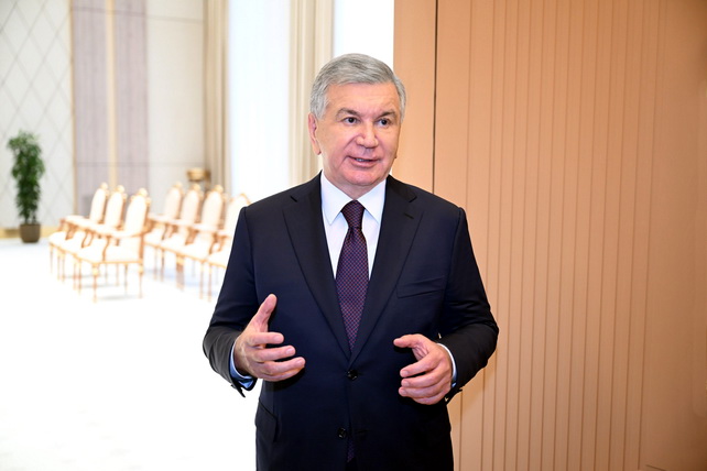 Мирзиёев ознакомился с проектом аэропорта Ферганы