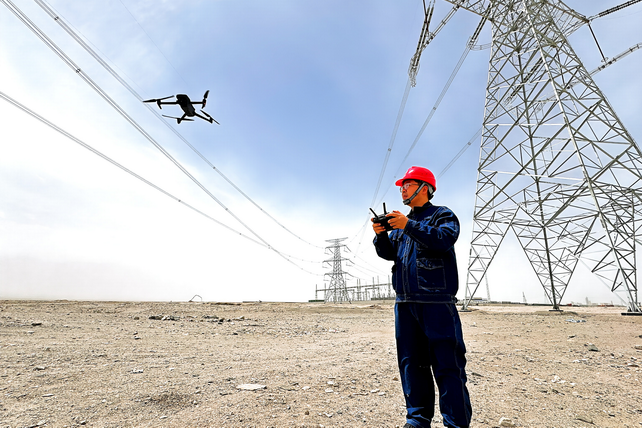 Electricity from Xinjiang illuminates millions of homes