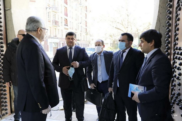 Делегация министерства Туризма и культурного наследия встретилась с ректором большой Парижской мечети во Франции