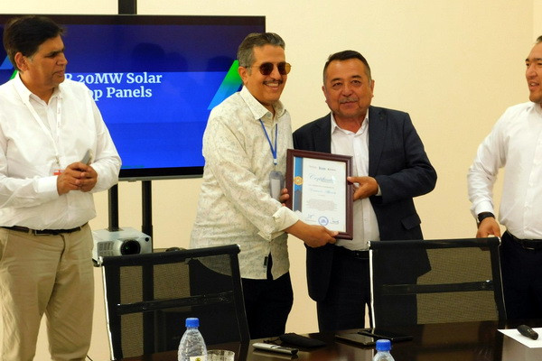 Члены делегации во главе с председателем правления компании «ACWA Power» посетили Ширинский энергетический колледж