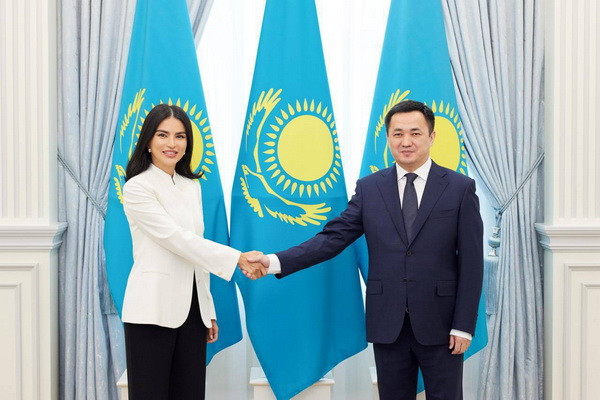 Saida Mirziyoyeva meets with Head of the Kazakh Presidential Administration
