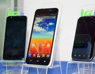 ZTE opens plant on mobile handsets production in Uzbekistan (photo)
