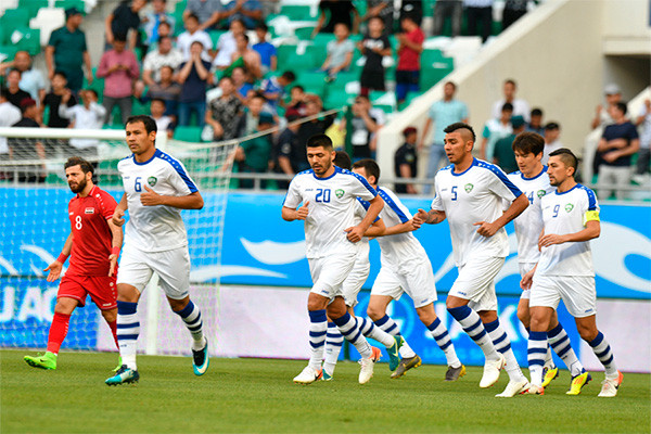Национальная сборная Узбекистана отпраздновала победу над Сирией