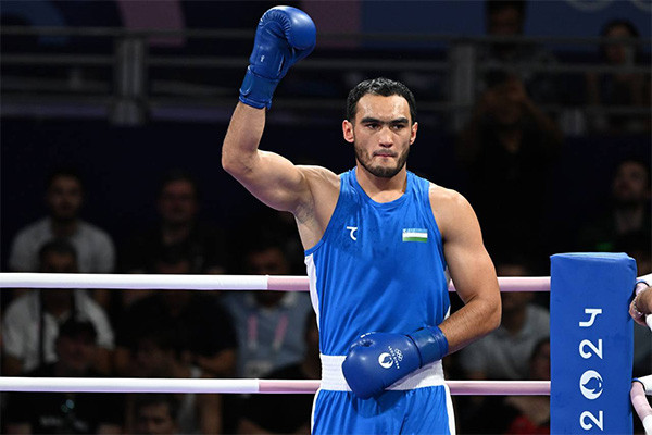 Lazizbek Mullajonov becomes Olympic Champion