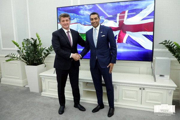 В столичном хокимияте прошла встреча с Standard Chartered Bank UK