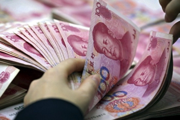 China cuts interest rates on standing lending facility
