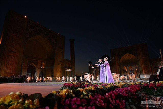 President: Art, music, and literature should become a force bringing peace and goodwill to people